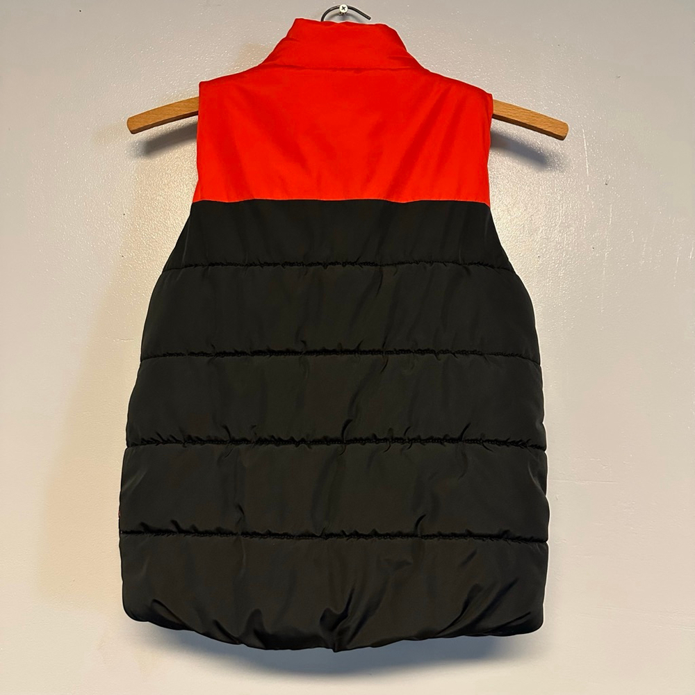 Boys PUMA Puffer Vest Size small 7/8 Black Red full zip sleeveless - Picture 2 of 4
